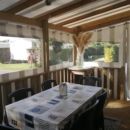 Mobil Menanteau 캠프장