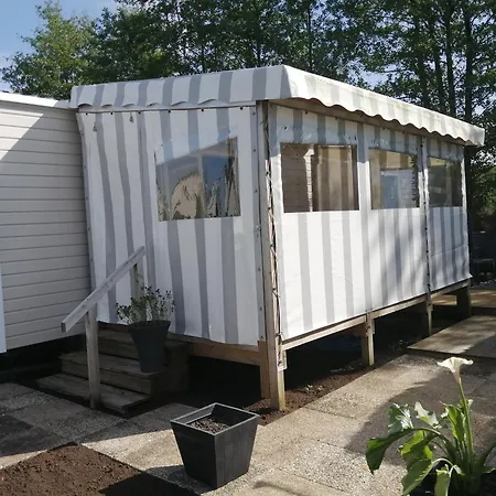 Mobil Menanteau Campsite