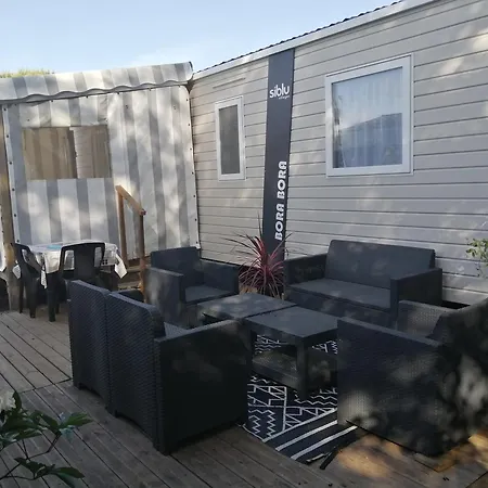 캠프장 Mobil Menanteau 레 마트