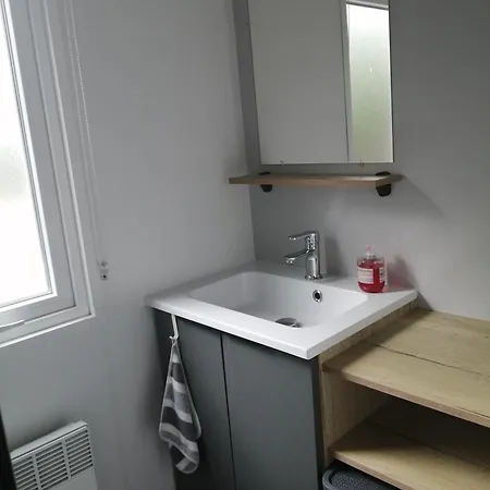 Mobil Menanteau 캠프장 레 마트